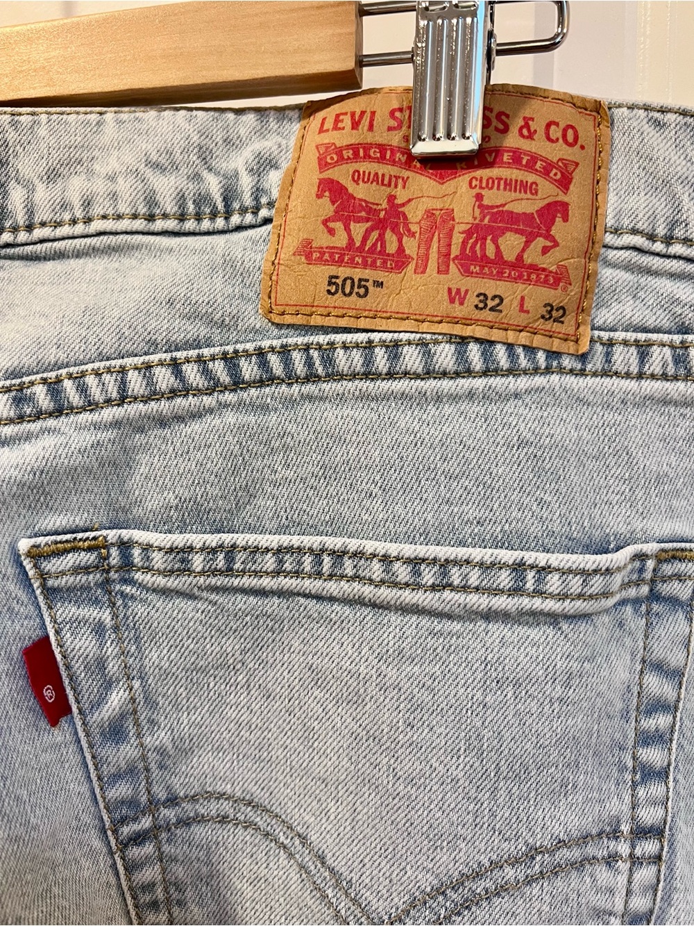 Levi's Light Blue Straight Jeans - 505 Style 32x32